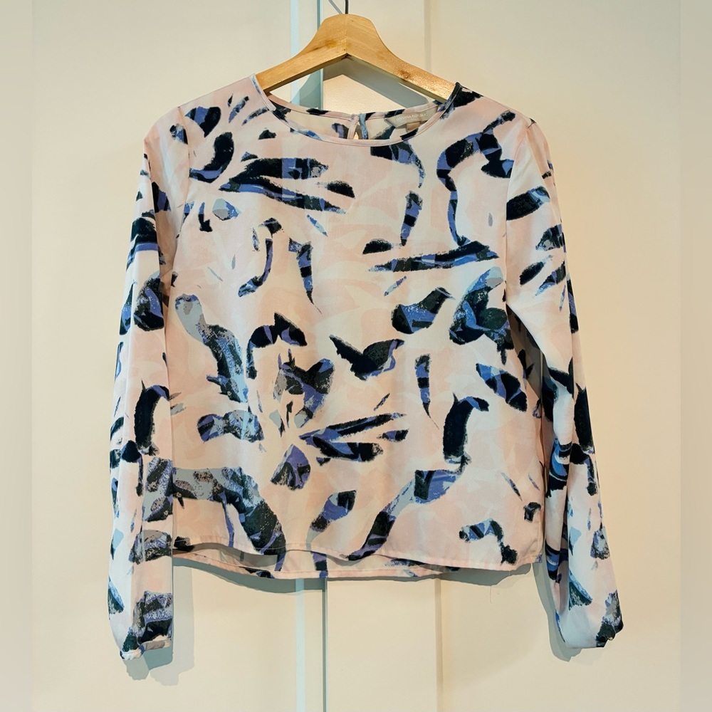Banana Republic XS Abstract Print Blouse - Like New